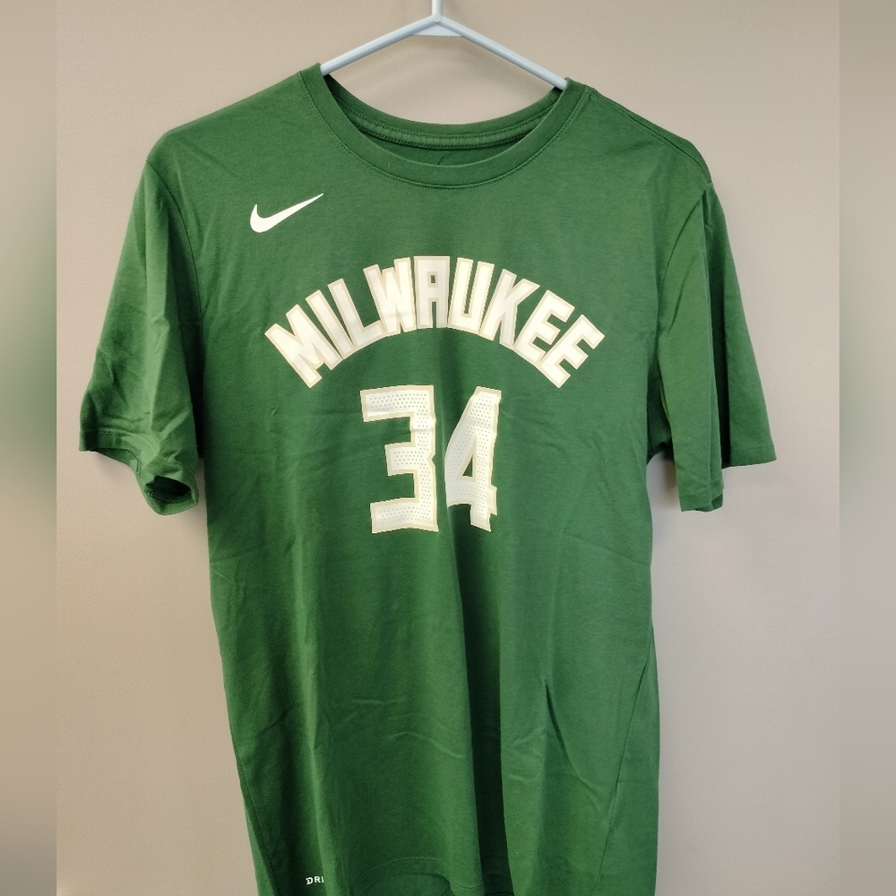 Nike Bucks Giannis T-shirt